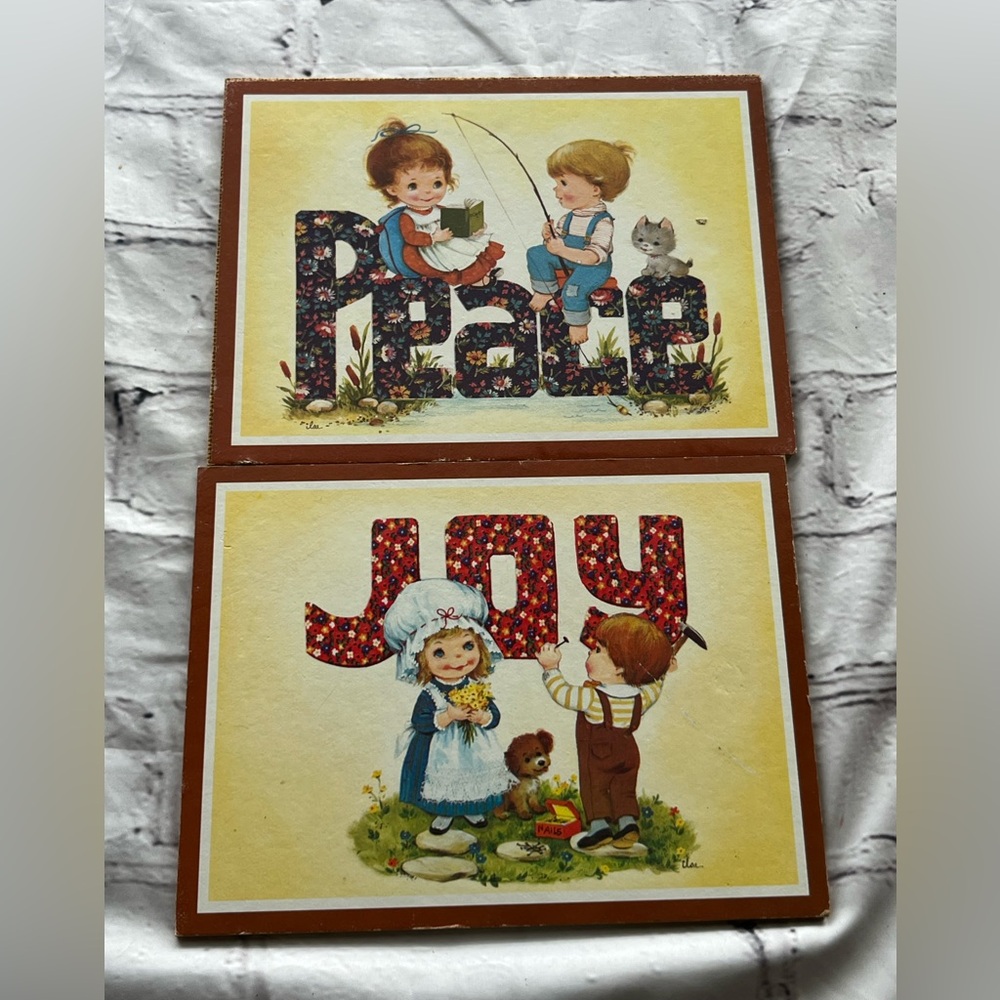 Vintage Style Peace and Joy Wall Art Decor
